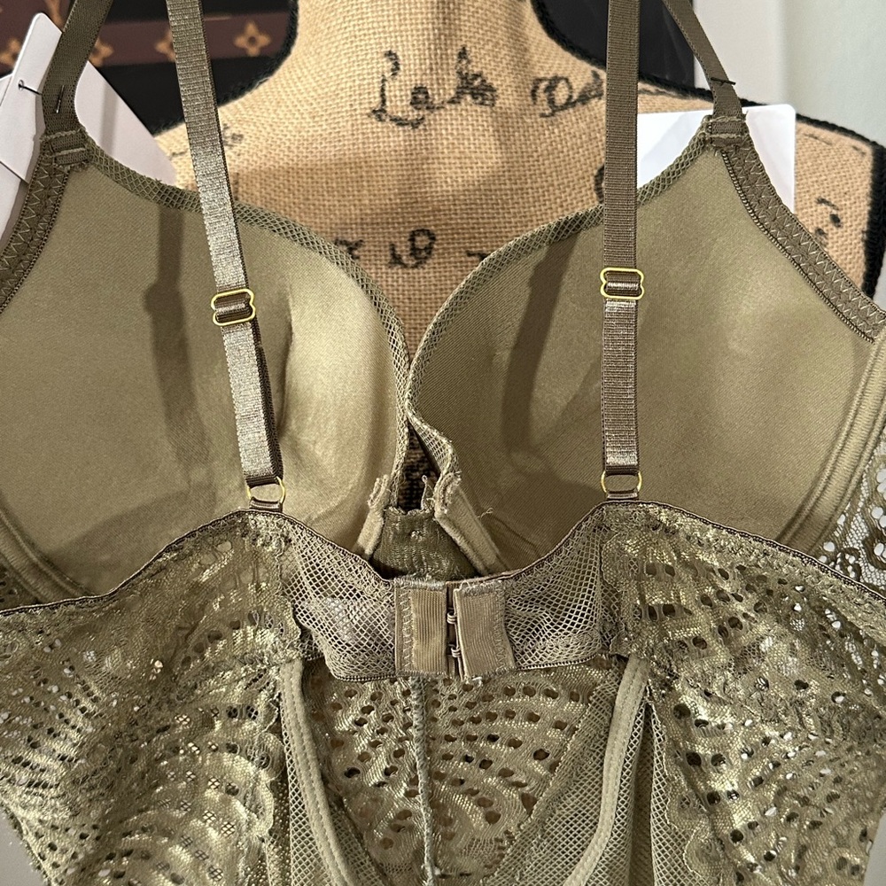 🆕Daisy Fuentes Lace Teddy - Picture 10 of 16